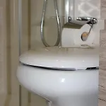 Alojamento de Acomodação e Pequeno-almoço 80056 4*