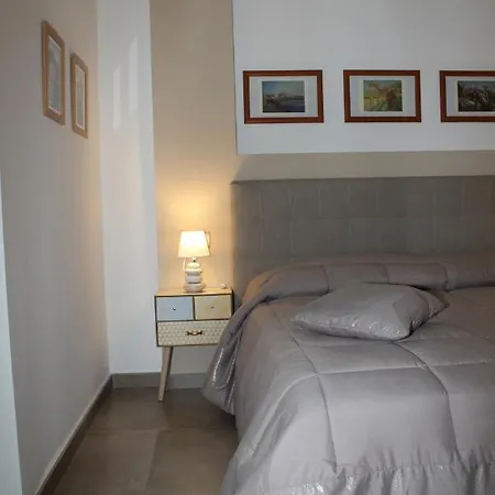 Bed & Breakfast 80056