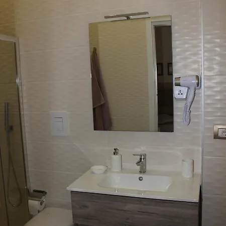 80056 ベッド・アンド・ブレックファスト