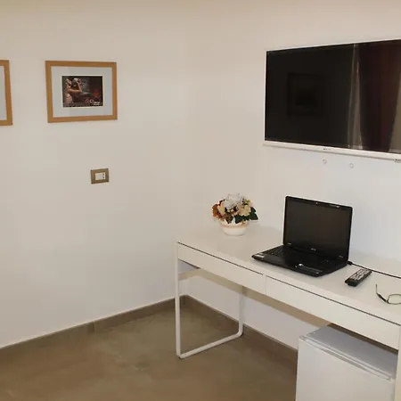 80056 ベッド・アンド・ブレックファスト 4*