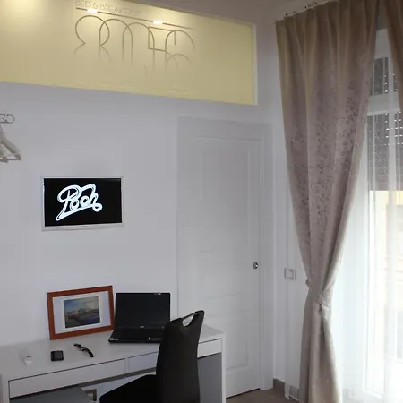 80056 Bed & Breakfast Ercolano