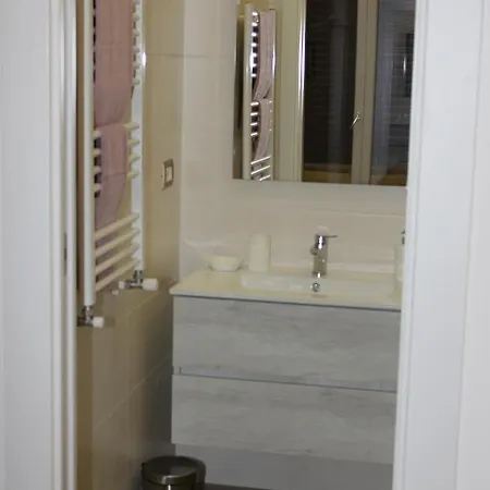 80056 Bed & Breakfast Ercolano