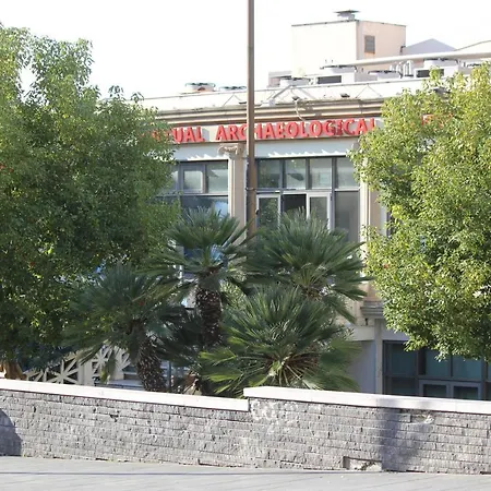 80056 فندق مبيت وإفطار إيركولانو