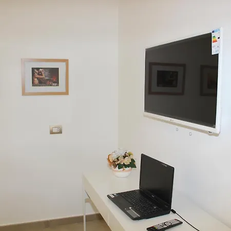 80056 فندق مبيت وإفطار إيركولانو