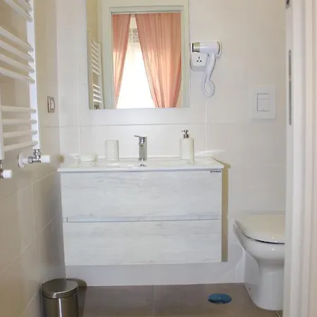 80056 Bed & Breakfast 4*